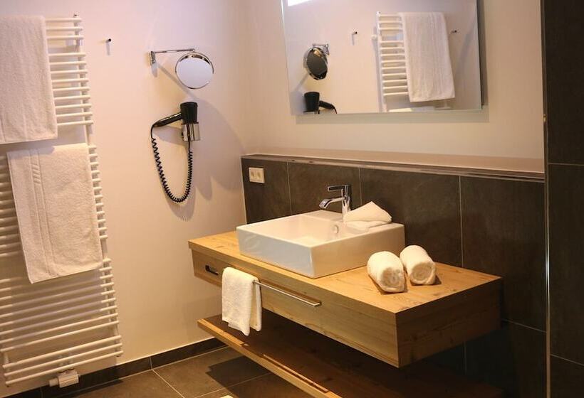 带2个卧室的高级公寓, Adler Resort