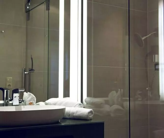 ２ベッドルームのコンフォートアパートメント, Adler Resort
