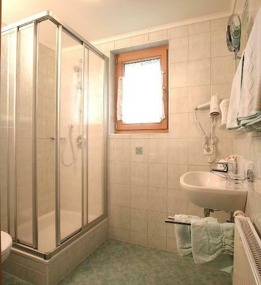 Номер Стандарт, Auer Fiegl