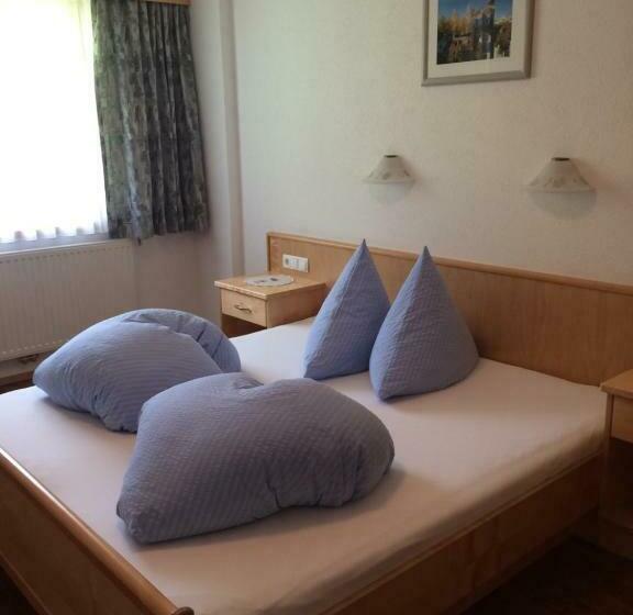 Номер Стандарт, Auer Fiegl