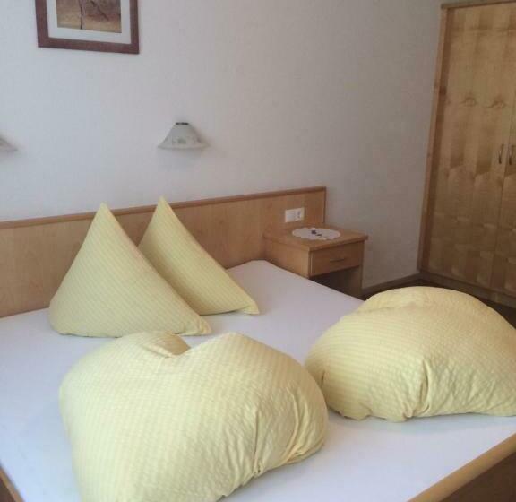 Номер Стандарт, Auer Fiegl