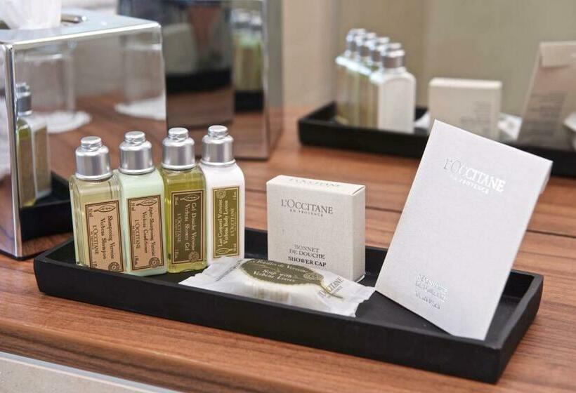 سوییت لوکس, Fraser Suites Geneva Serviced Apartments