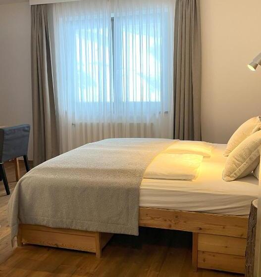 חדר משפחתי, Heimat   Das Natur Resort