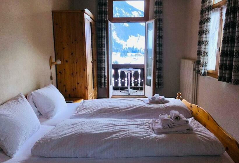 Номер Стандарт с Балконом, Historisches Hotel Bären