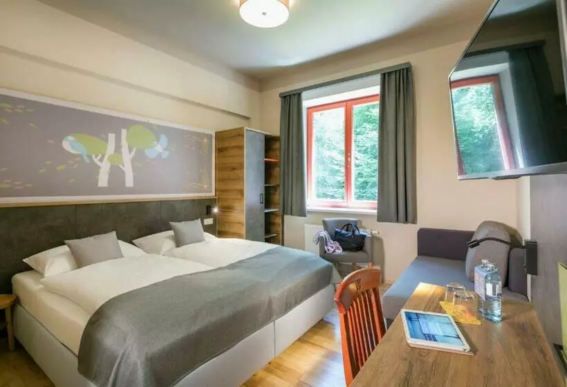اتاق استاندارد سه نفره, Jufa Hotel Mariazell