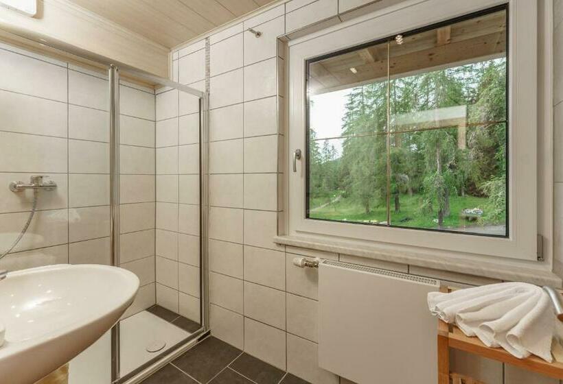 小型套房, Lärchenhof