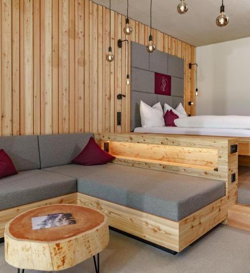 带露台的高档房间, Lärchenhof