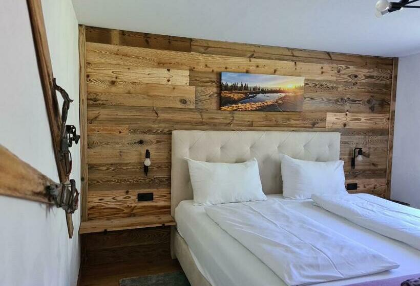 غرفة عائلية مطلّة علي الحديقة, Frühstückspension Bachseitenhof