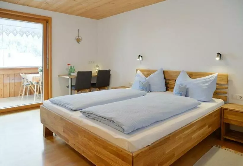バルコニー付きスタンダードルーム, Pension Haus Romy