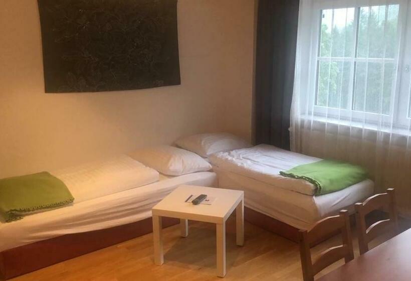 Семейный Номер, Pension 's Waldeck
