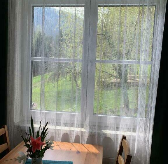 패밀리 룸, Pension 's Waldeck