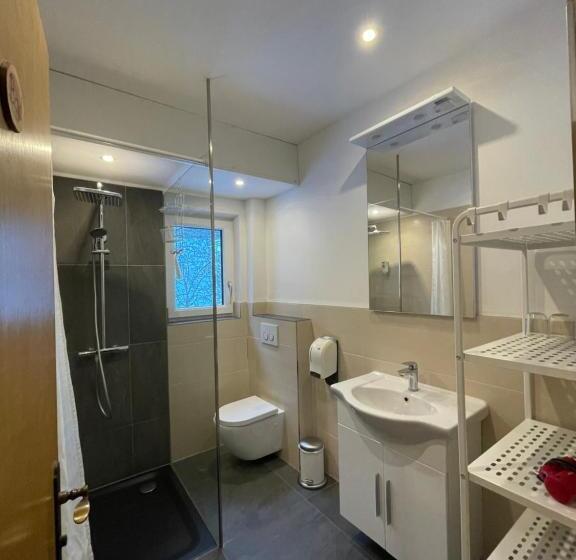 침실 2개 아파트, Pension 's Waldeck