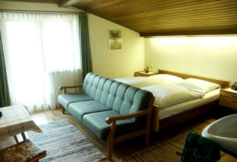 バス共有のスタンダードルーム, Pension Stubachblick