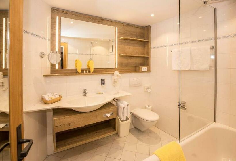 غرفة قياسية مزوَّدة بشُرفة, Post Sport  Und Wellness