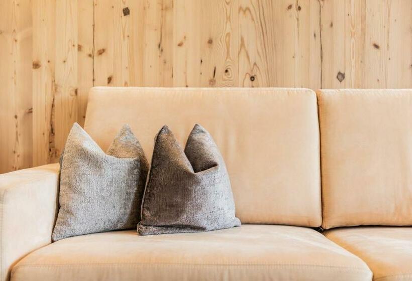 标准工作室, S'hoamatl Dorfkrug Appartements