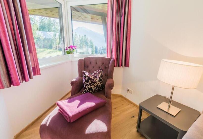 شقة غرفة نوم واحدة مزودة بشُرفة, S'hoamatl Dorfkrug Appartements