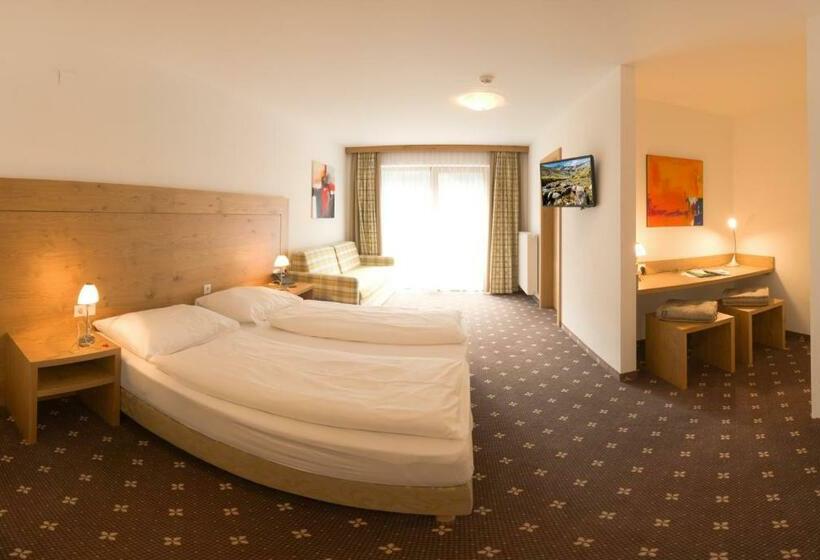 Полулюкс, Zum Grünen Tor