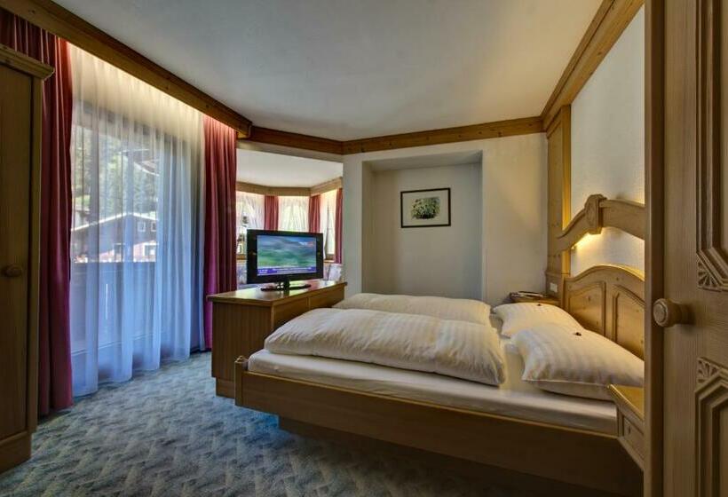 Номер Стандарт, Zum Grünen Tor