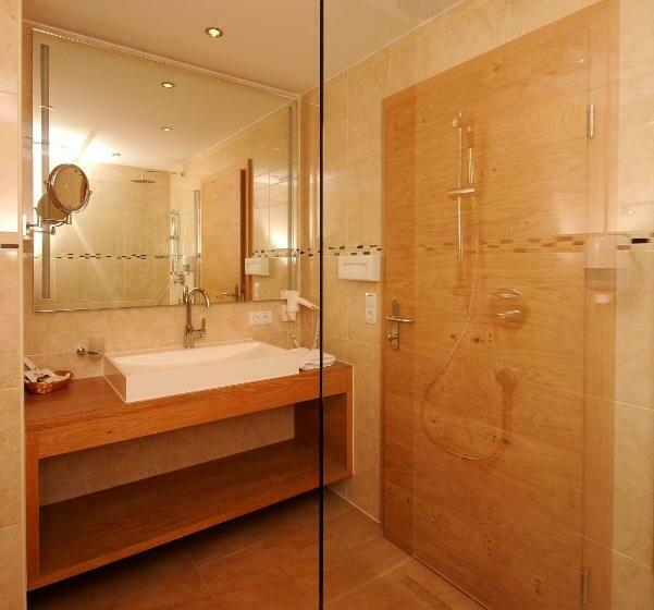 Полулюкс, Zum Grünen Tor