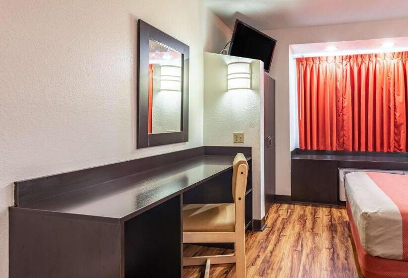 스탠다드 룸, Motel 6 Chattanooga Downtown