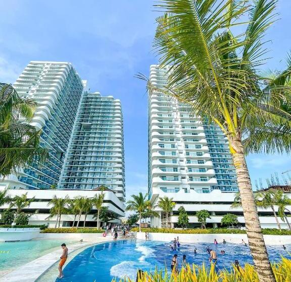 استودیو استاندارد با بالکن, Azure North Bali Tower Unit 1014