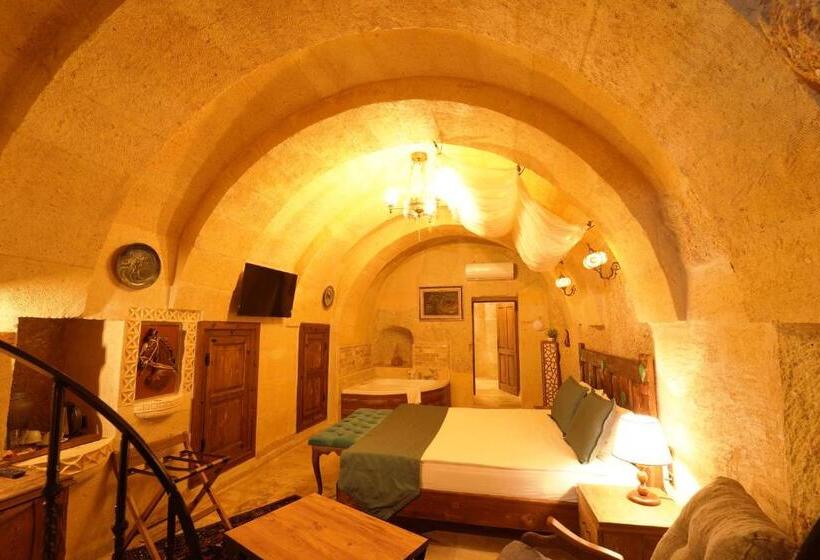 디럭스 룸 킹사이즈 침대, Pegas Cave Suites