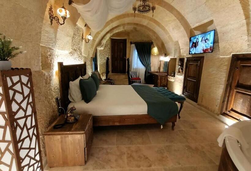 디럭스 룸 킹사이즈 침대, Pegas Cave Suites