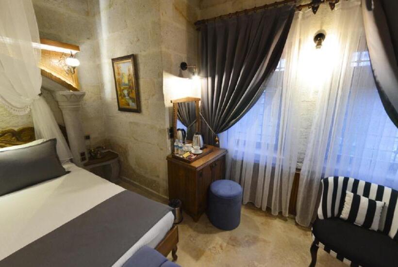 디럭스 룸, Pegas Cave Suites