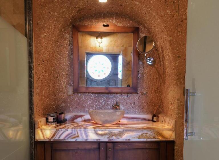 스탠다드 자쿠지 룸, Pegas Cave Suites