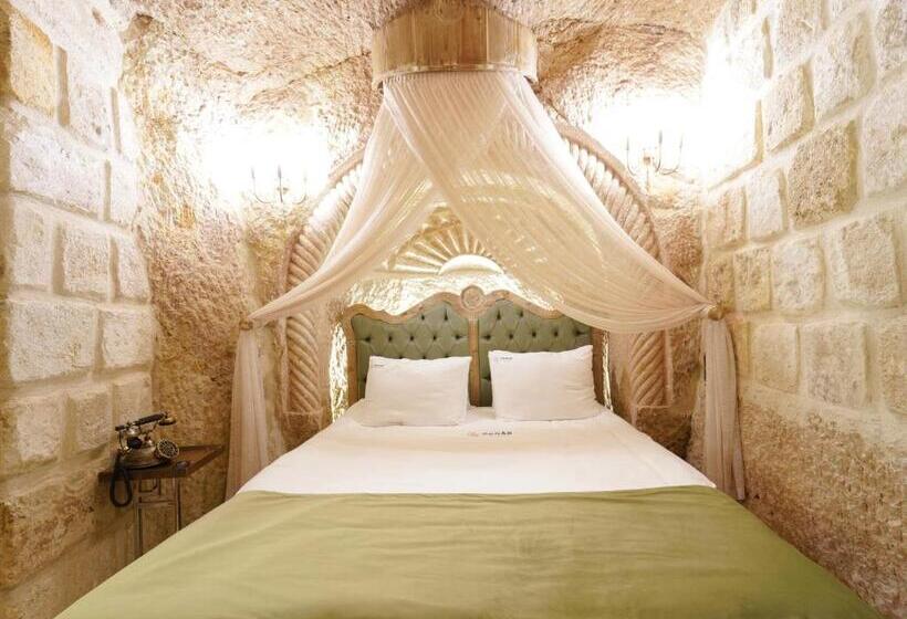 디럭스 룸 킹사이즈 침대, Pegas Cave Suites