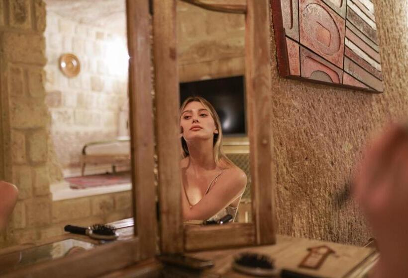 디럭스 룸 킹사이즈 침대, Pegas Cave Suites