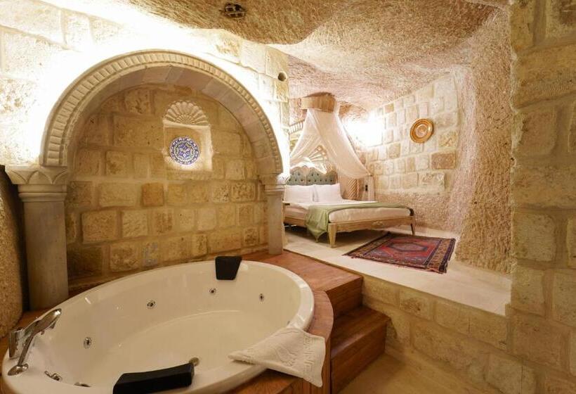 디럭스 룸 킹사이즈 침대, Pegas Cave Suites