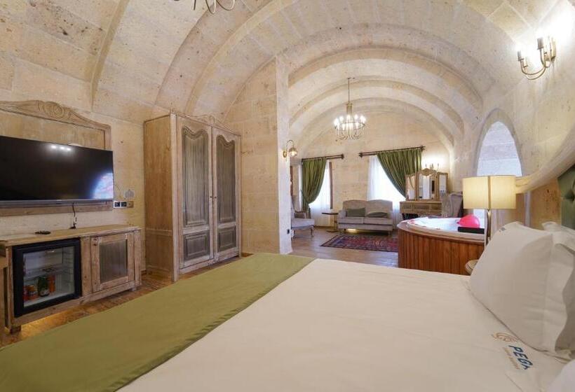 스탠다드 룸 킹사이즈 침대, Pegas Cave Suites