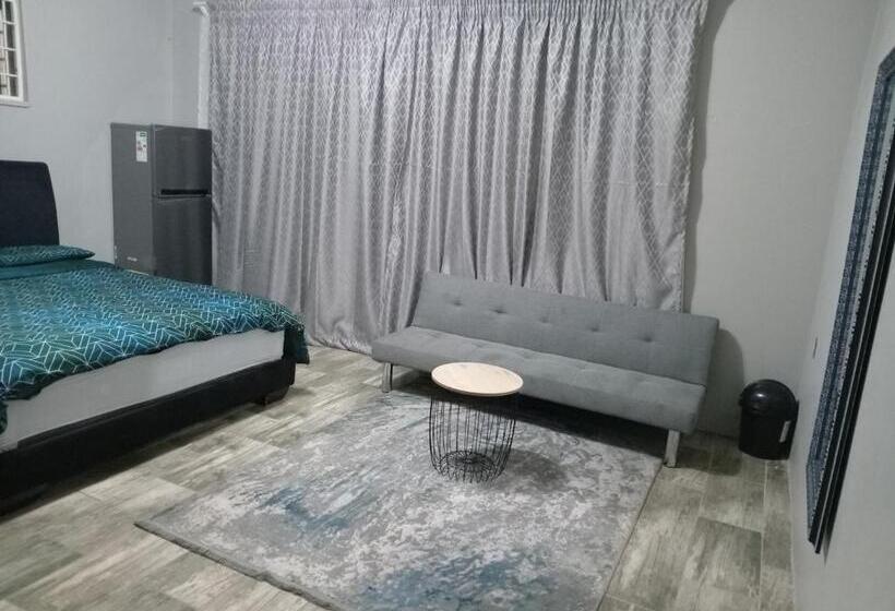 スタンダードトリプルルーム, Family House