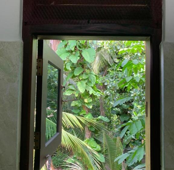 Стандартный Номер Кровать Кинг, The Escape With Jadeon