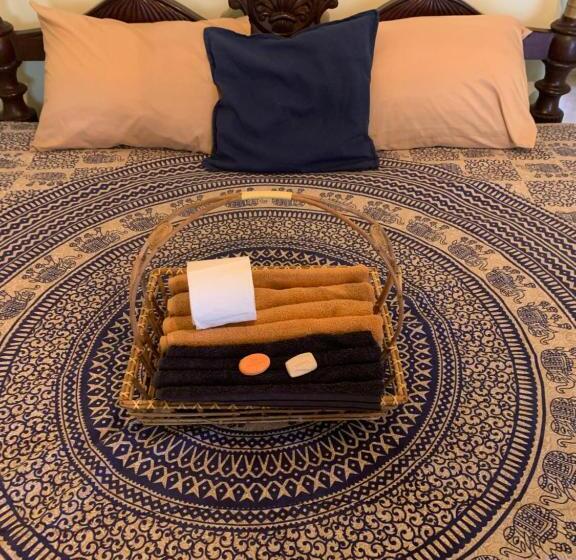 Стандартный Номер Кровать Кинг, The Escape With Jadeon