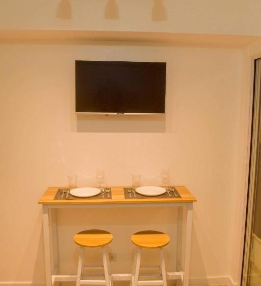 침실 1개 아파트, 1br Condo In Parañaque