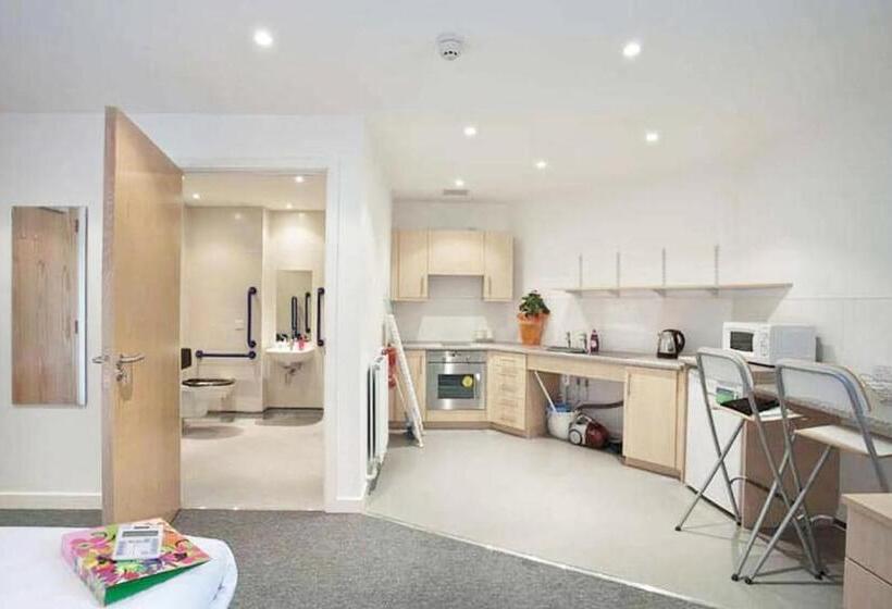 スタンダードスタジオ, Edinburgh College Residence