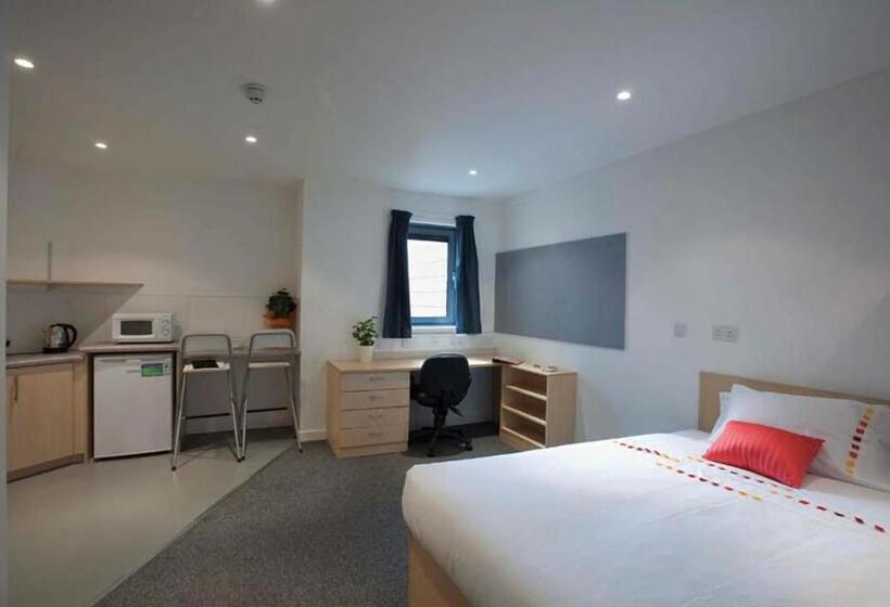 スタンダードスタジオ, Edinburgh College Residence