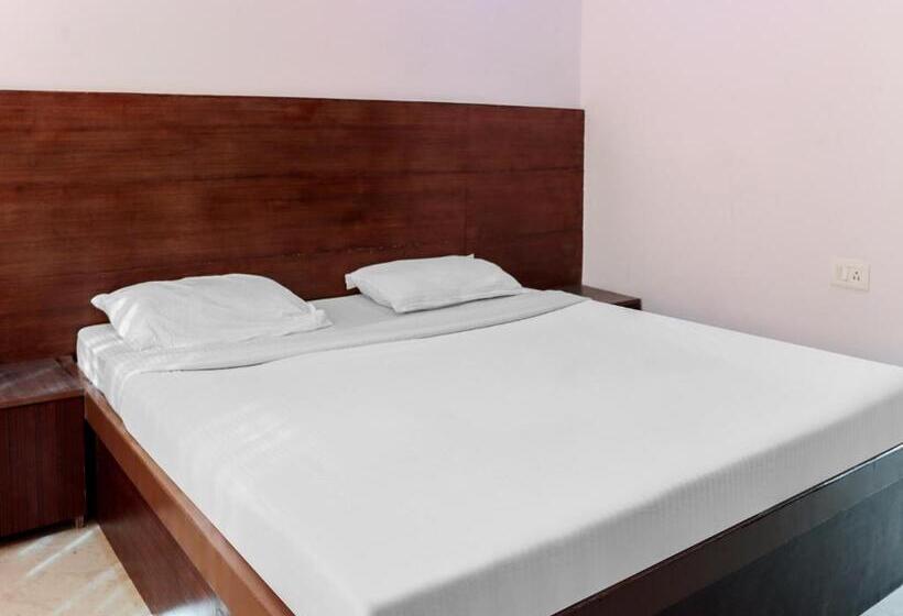 豪华三人间, Capital O 84569 Yashaswi