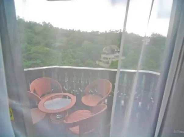 バルコニー付きスタンダードステューディオ, Carol Crosswinds Tagaytay