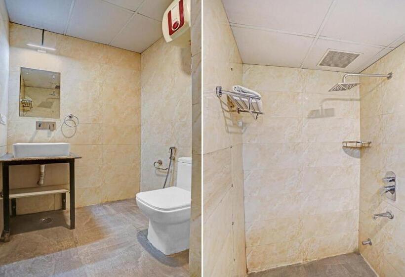 Classic Kolmen Hengen Huone, Collection O Rm Residency Near Appu Ghar