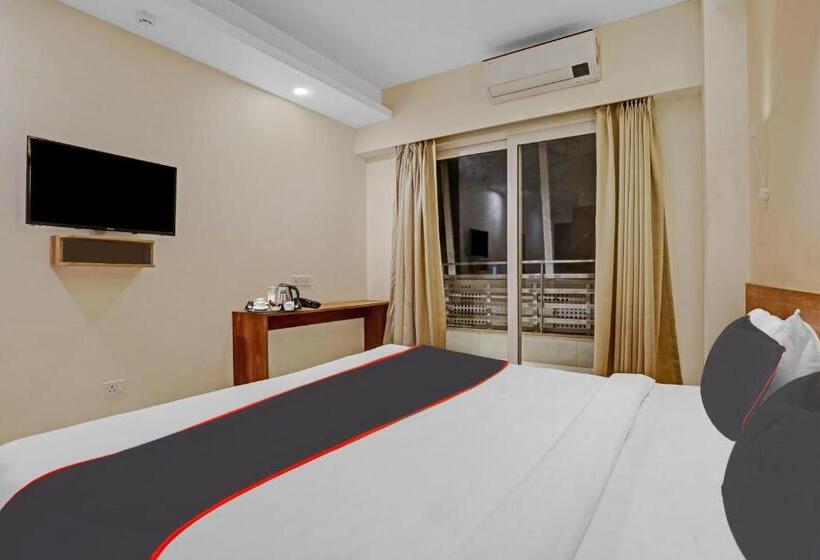 Classic Kolmen Hengen Huone, Collection O Rm Residency Near Appu Ghar