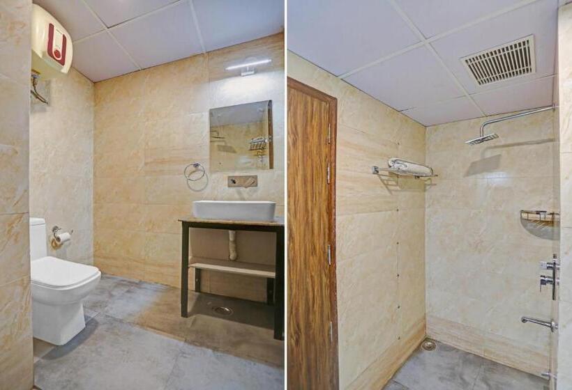 Classic Kolmen Hengen Huone, Collection O Rm Residency Near Appu Ghar