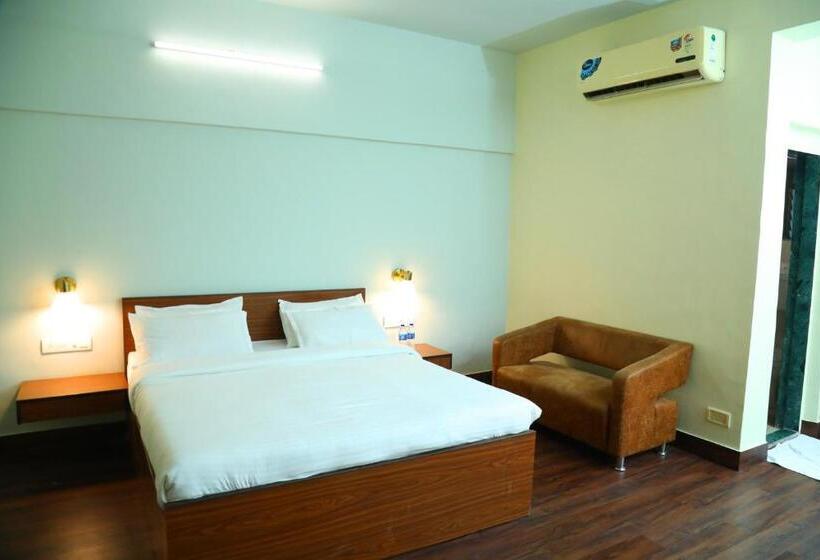 Номер Deluxe с Балконом, Country Inn & Suites By Umrb Mumbai International Airport