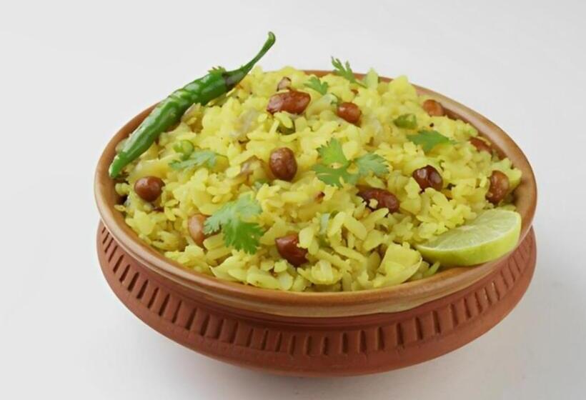 Люкс с Балконом, Country Inn & Suites By Umrb Mumbai International Airport