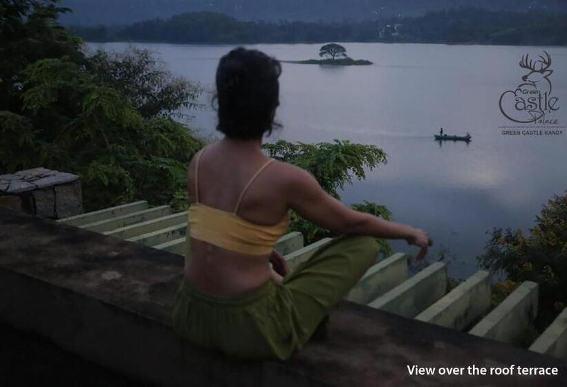 Suite with lake view, Kings Green Castle Kandy