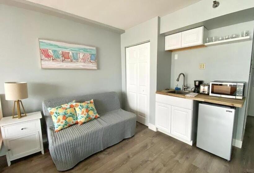 إستوديو ديلوكس, Ocean Side Inn Studios