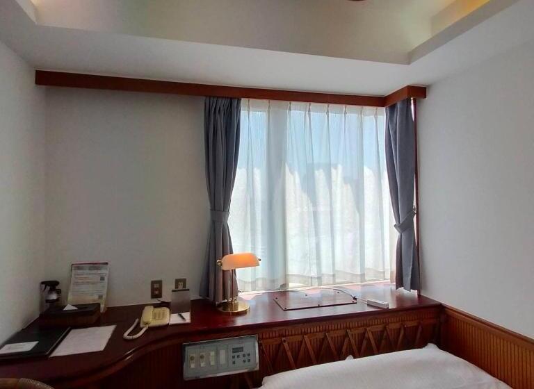 غرفة قياسية, Posh