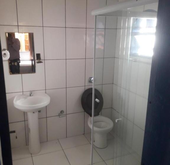 اتاق ساده سه‌ نفره, Pousada Ana Lua Paraty